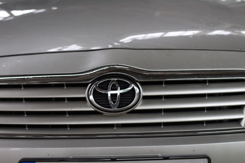 Toyota Avensis D-CAT, снимка 7 - Автомобили и джипове - 44006513