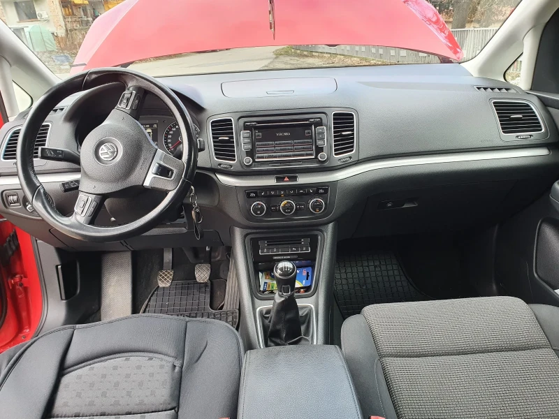 VW Sharan 2.0TDI, снимка 11 - Автомобили и джипове - 48109520