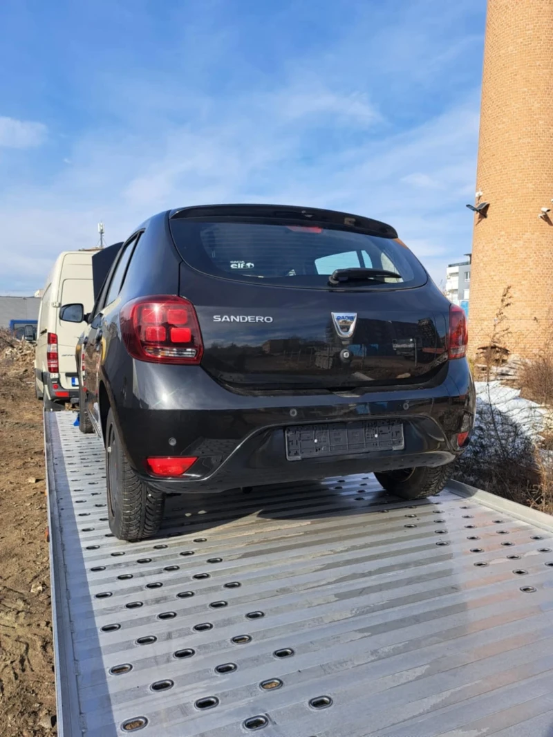 Dacia Sandero, снимка 5 - Автомобили и джипове - 49592491