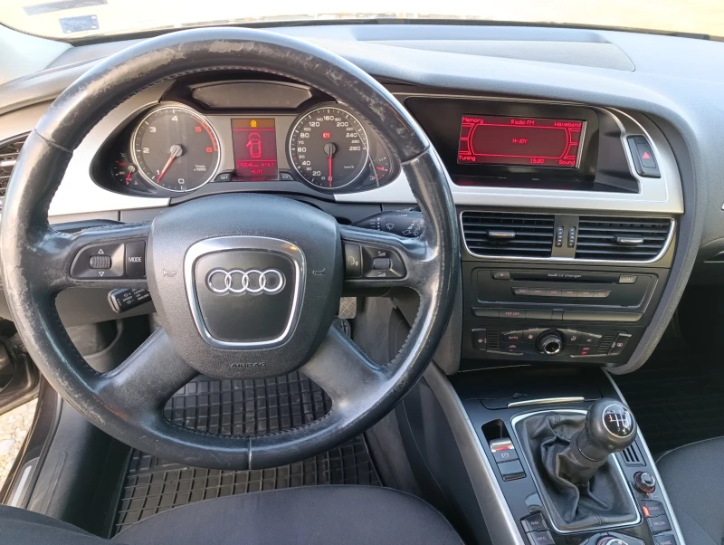 Audi A4 2.0TDI , снимка 14 - Автомобили и джипове - 48997783