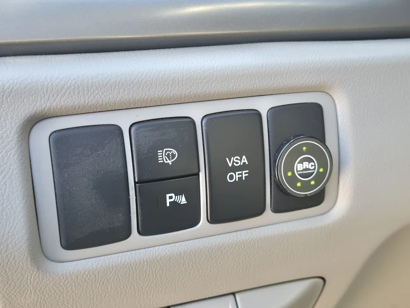 Honda Accord 8 GEN, снимка 7 - Автомобили и джипове - 52592408