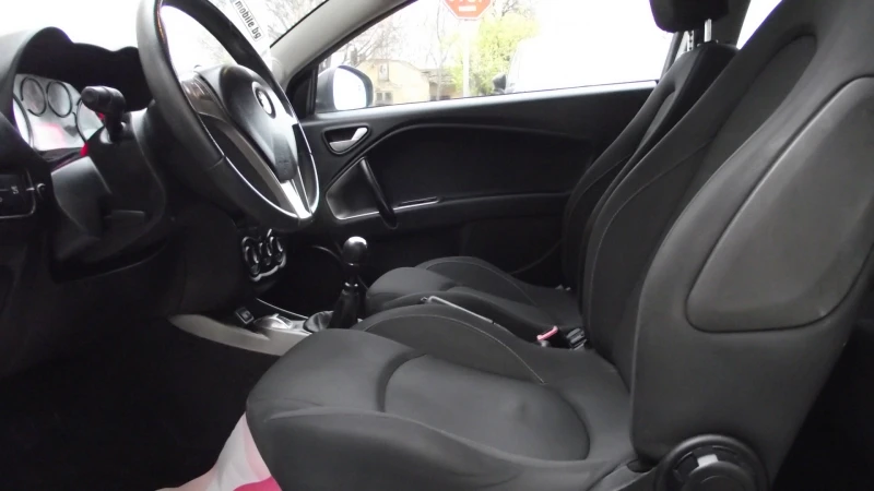 Alfa Romeo MiTo 1.4.i.120.k.c.ГАЗ.БЕНЗИН., снимка 14 - Автомобили и джипове - 52637111