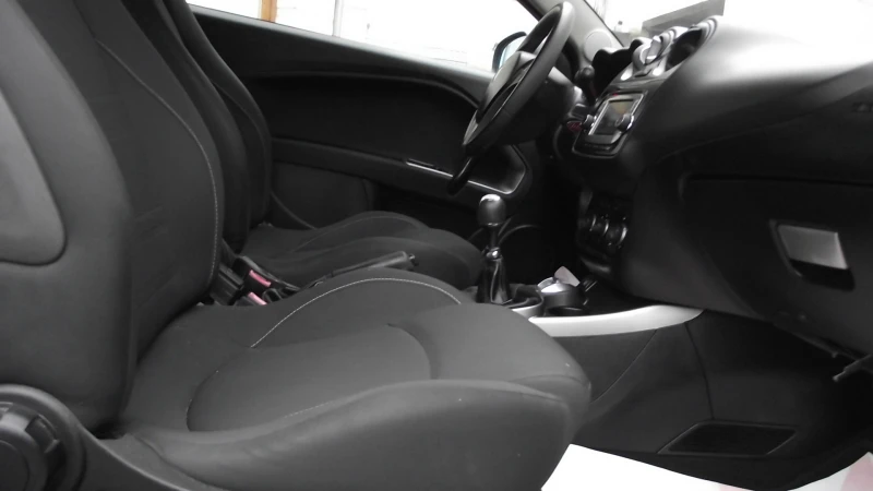 Alfa Romeo MiTo 1.4.i.120.k.c.ГАЗ.БЕНЗИН., снимка 15 - Автомобили и джипове - 52637111