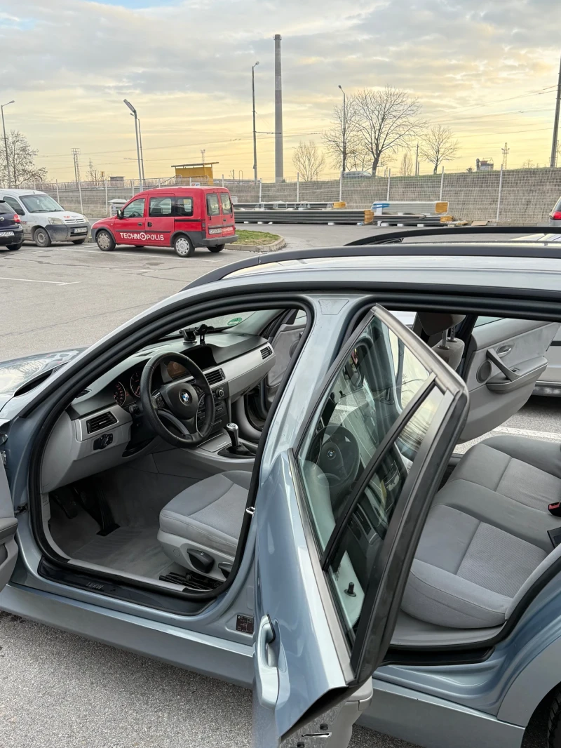 BMW 320 2:0, снимка 9 - Автомобили и джипове - 53160633