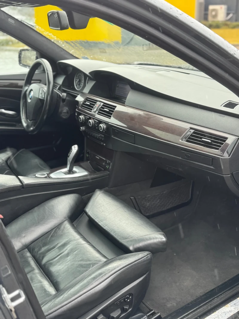 BMW 530 530d EDITION * вакуум на вратите* Ел багажник * , снимка 14 - Автомобили и джипове - 53419962