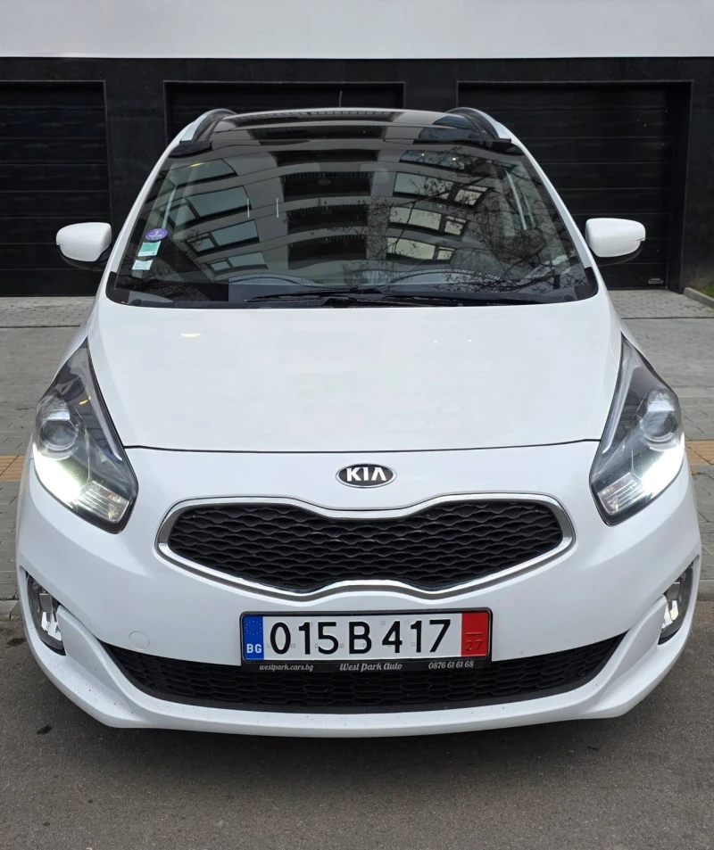 Kia Carens, снимка 8 - Автомобили и джипове - 53492873