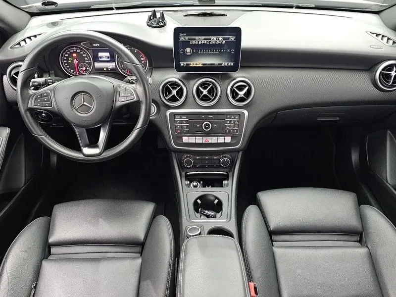 Mercedes-Benz A 200, снимка 7 - Автомобили и джипове - 56067099