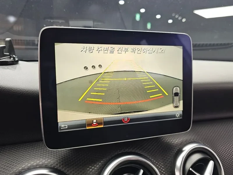 Mercedes-Benz A 200, снимка 13 - Автомобили и джипове - 56067099