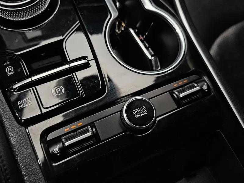 Kia K5 2.0 Trendy, снимка 17 - Автомобили и джипове - 56501894