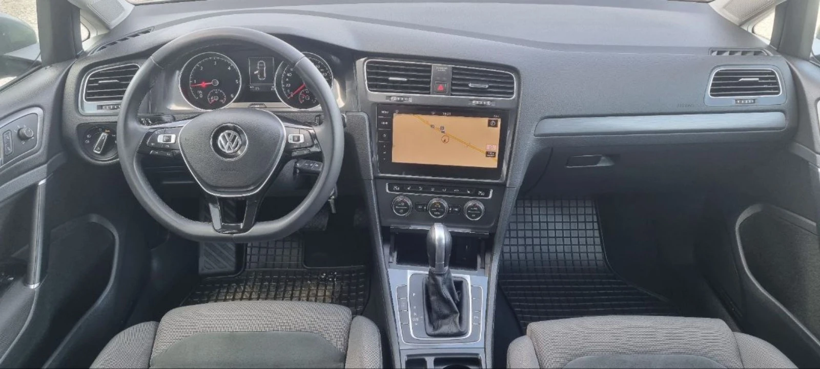 VW Golf 115000 КМ EVRO 6 - изображение 9