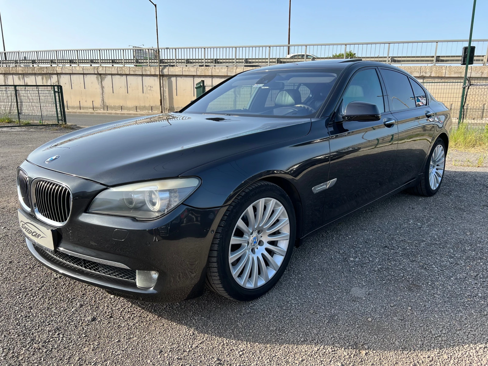 BMW 730 3.0D-HEAD UP-NAVI-Bi XENON-CAMERA 360-FULL*  - изображение 2