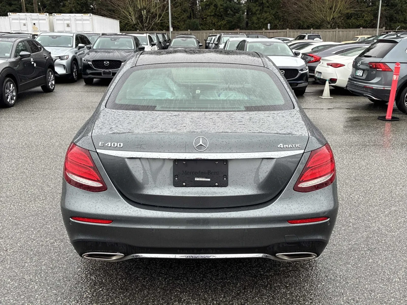 Mercedes-Benz E 400 * AMG  PACK* DIGITAL DASH* LOADED - изображение 4