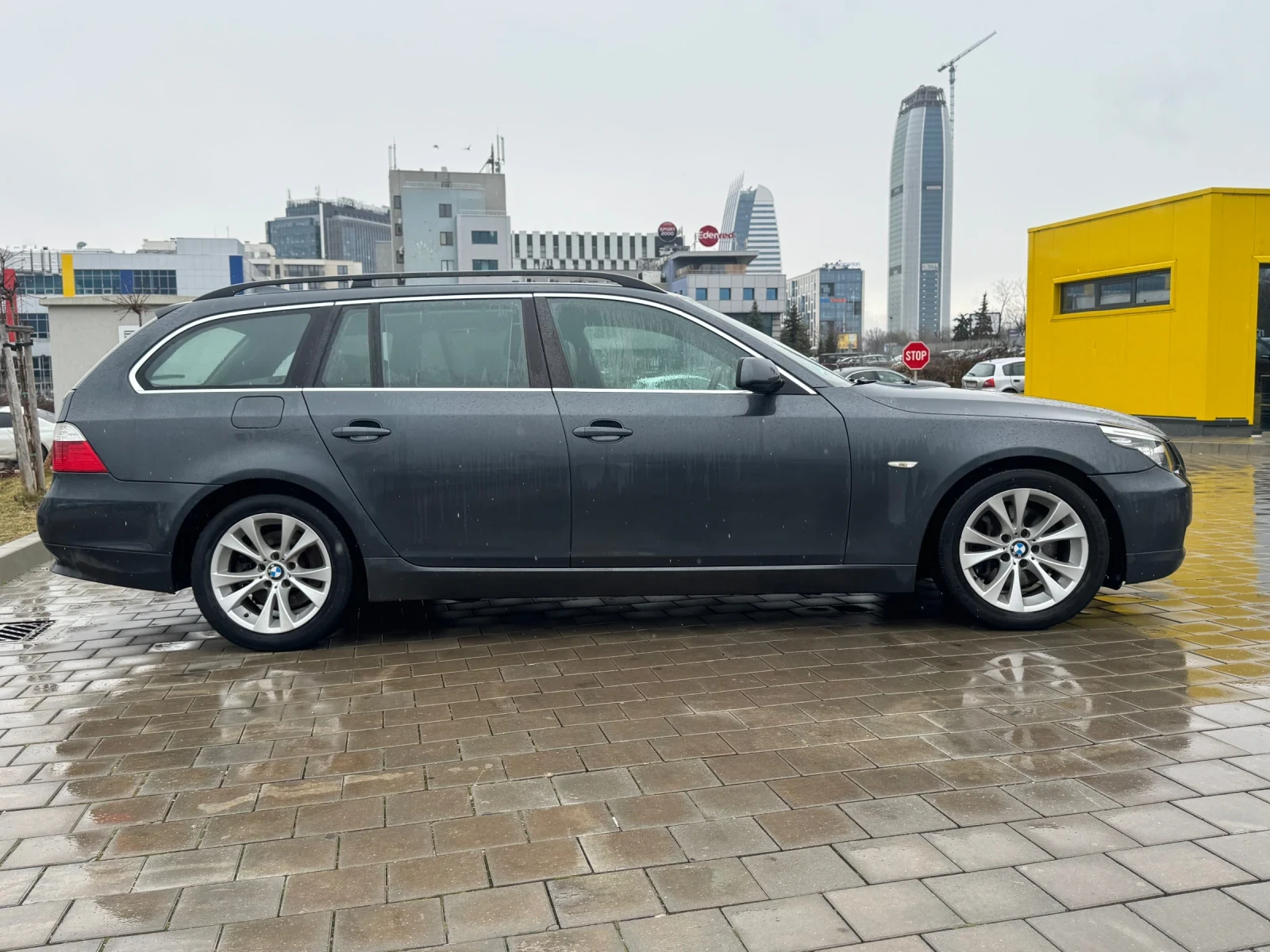 BMW 530 530d EDITION * вакуум на вратите* Ел багажник *  - изображение 4