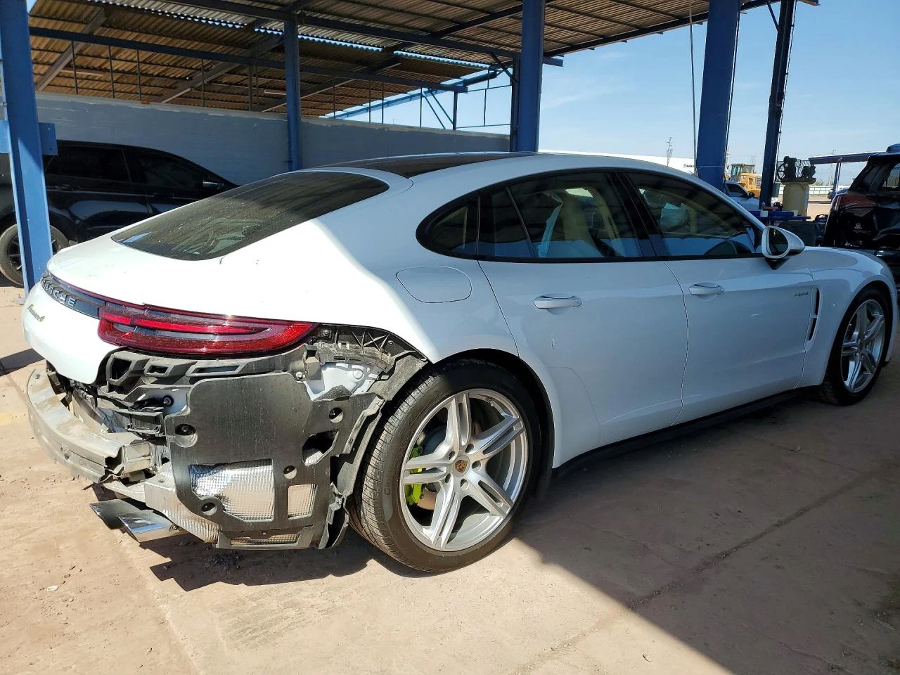 Porsche Panamera 4 E-HYBRID, снимка 3 - Автомобили и джипове - 54481392
