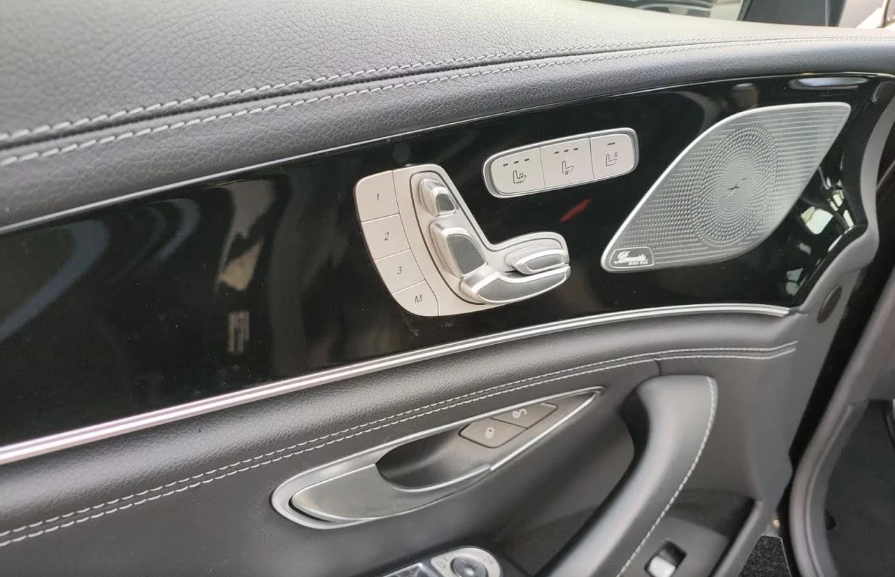 Mercedes-Benz AMG GT 4MATIC+ /435HP/360/3D BURM/HUD/HUD/553z, снимка 14 - Автомобили и джипове - 55200709