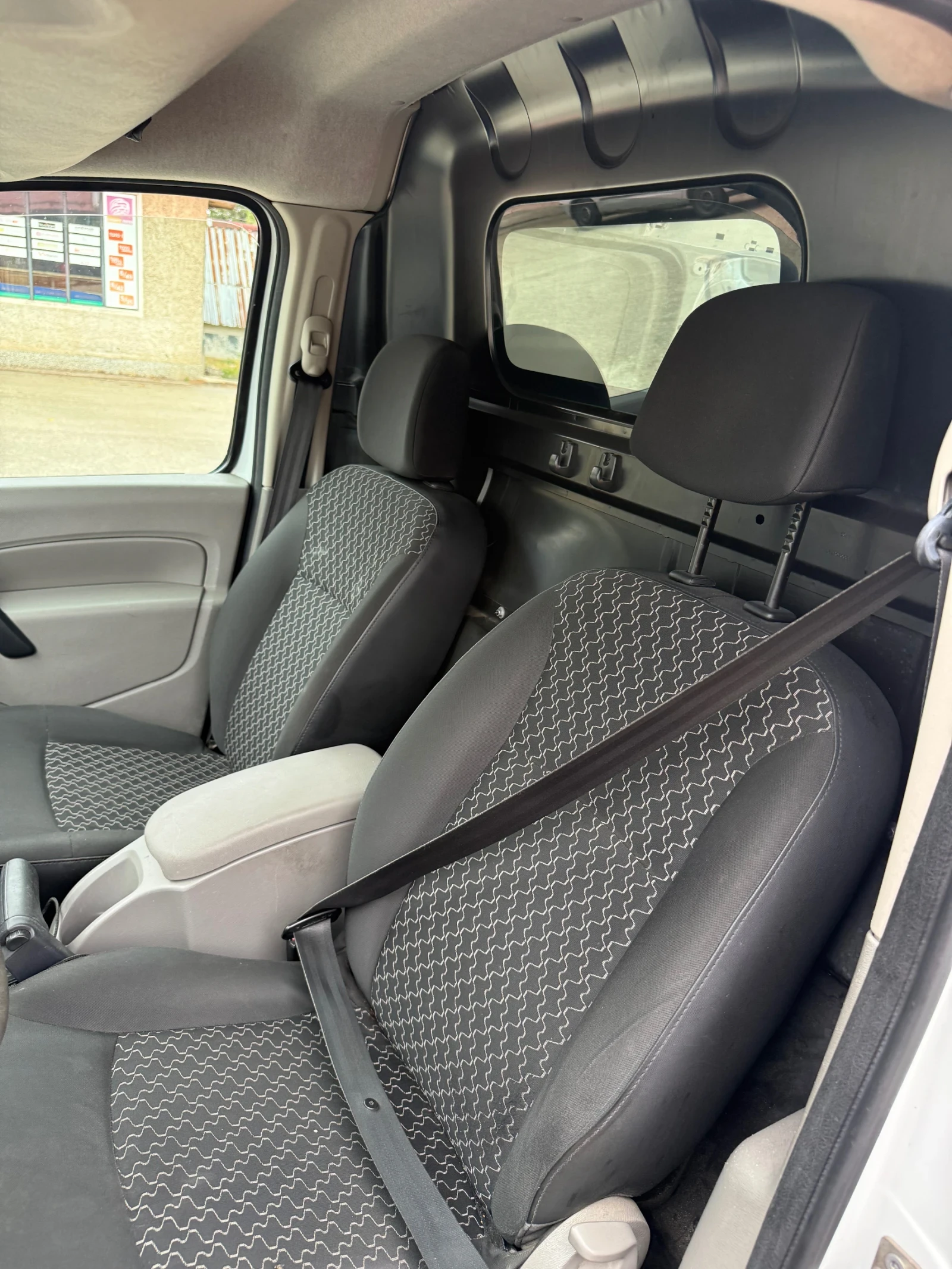 Renault Kangoo, снимка 7 - Автомобили и джипове - 55409781