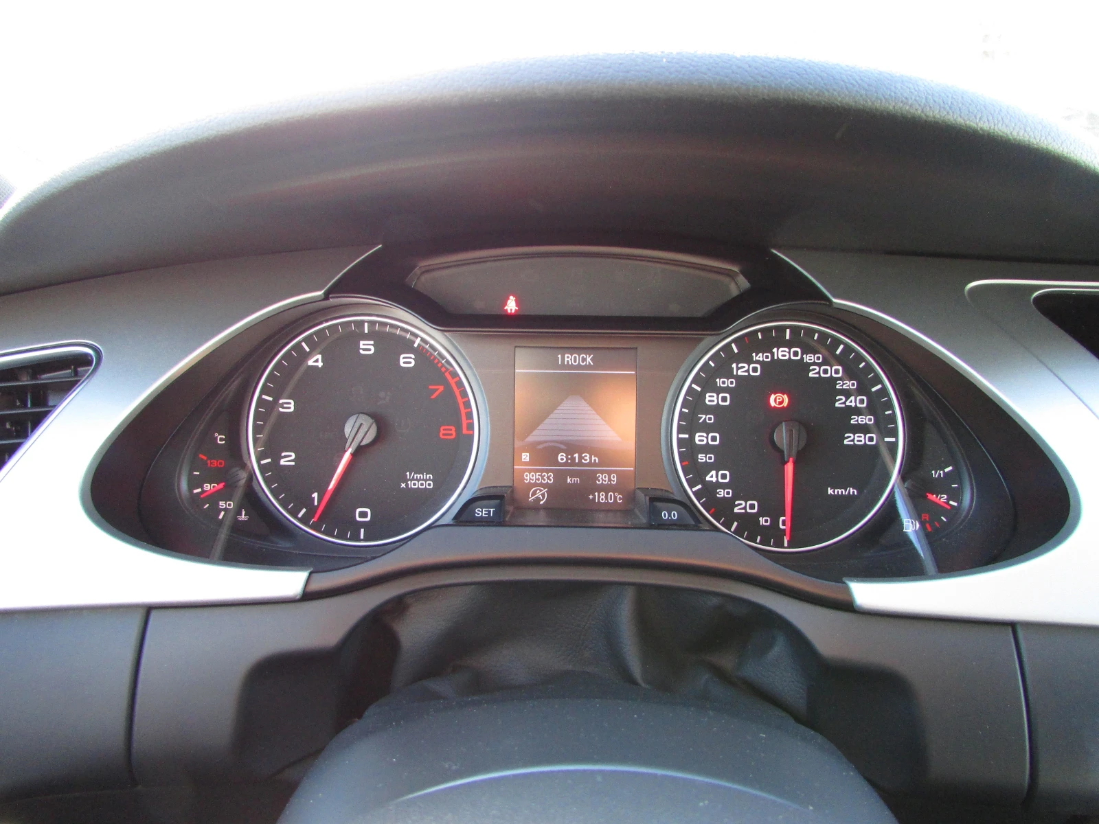 Audi A4 2.0TFSI УНИКАТ, снимка 13 - Автомобили и джипове - 55504183