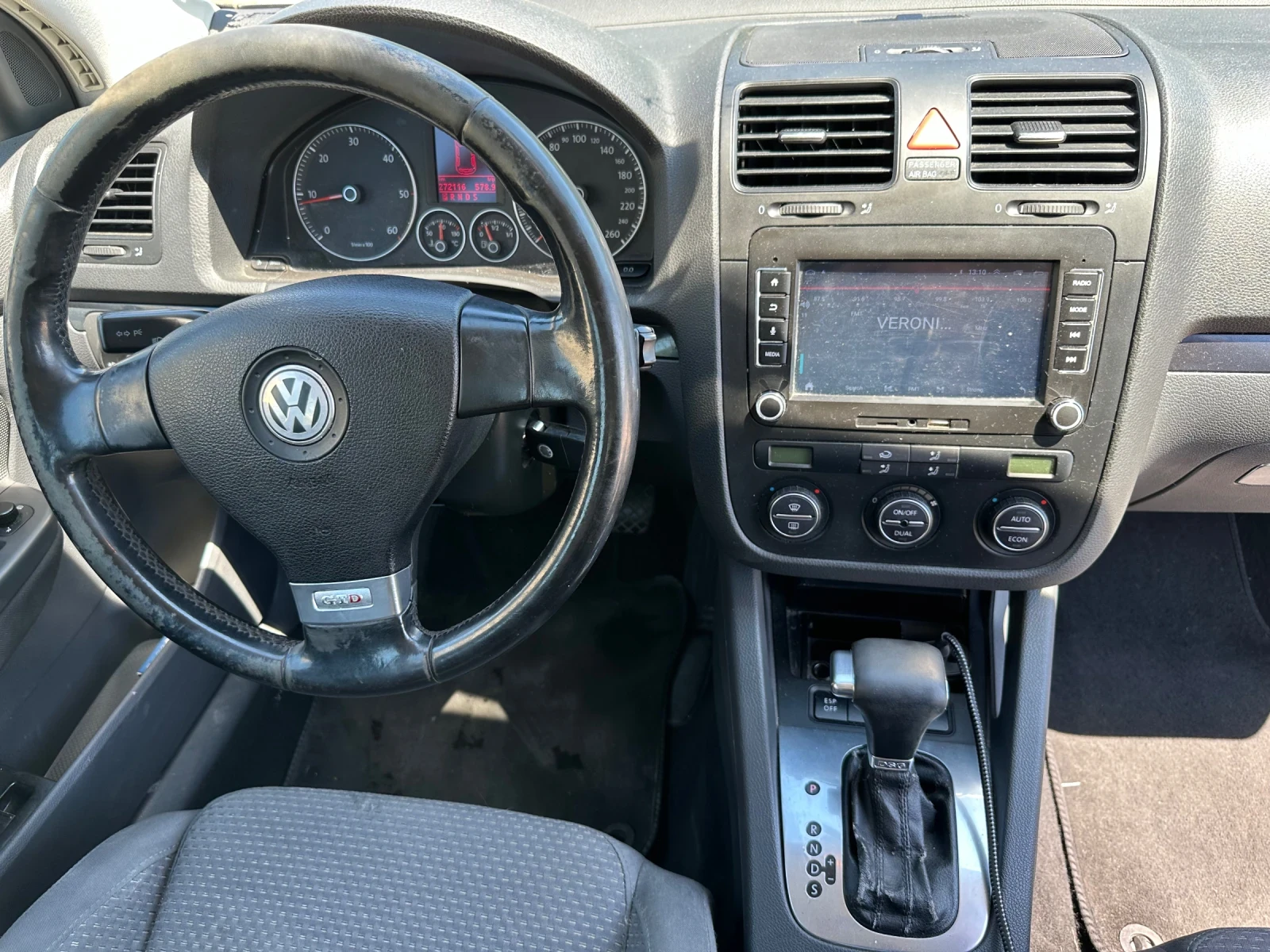 VW Golf 2.0GTD 170hp, снимка 10 - Автомобили и джипове - 55510601