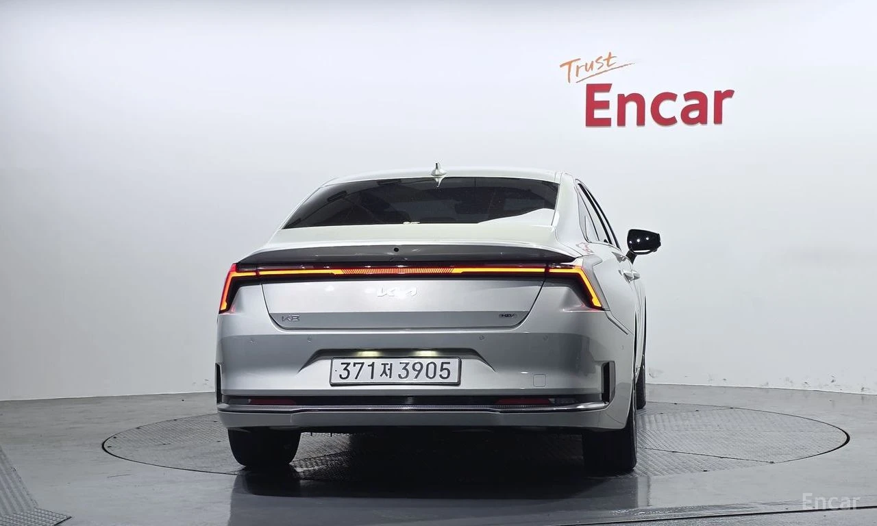 Kia K8 HYBRID* NOBLESSE* ПОДГРЕВ* ОБДУХВАНЕ* LANE* ASSIST, снимка 4 - Автомобили и джипове - 55905102