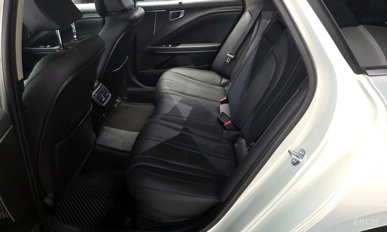 Kia K8 HYBRID* NOBLESSE* ПОДГРЕВ* ОБДУХВАНЕ* LANE* ASSIST, снимка 16 - Автомобили и джипове - 55905102