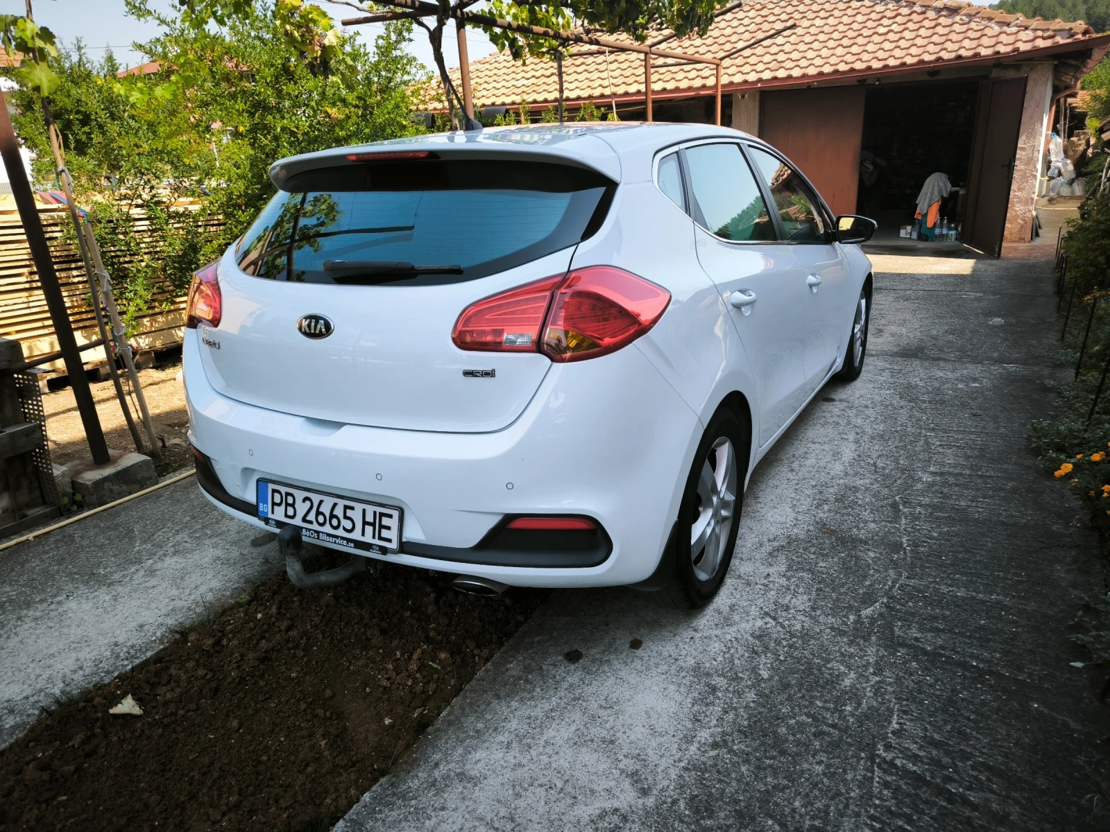 Kia Ceed 1.6 crdi, снимка 4 - Автомобили и джипове - 55955105
