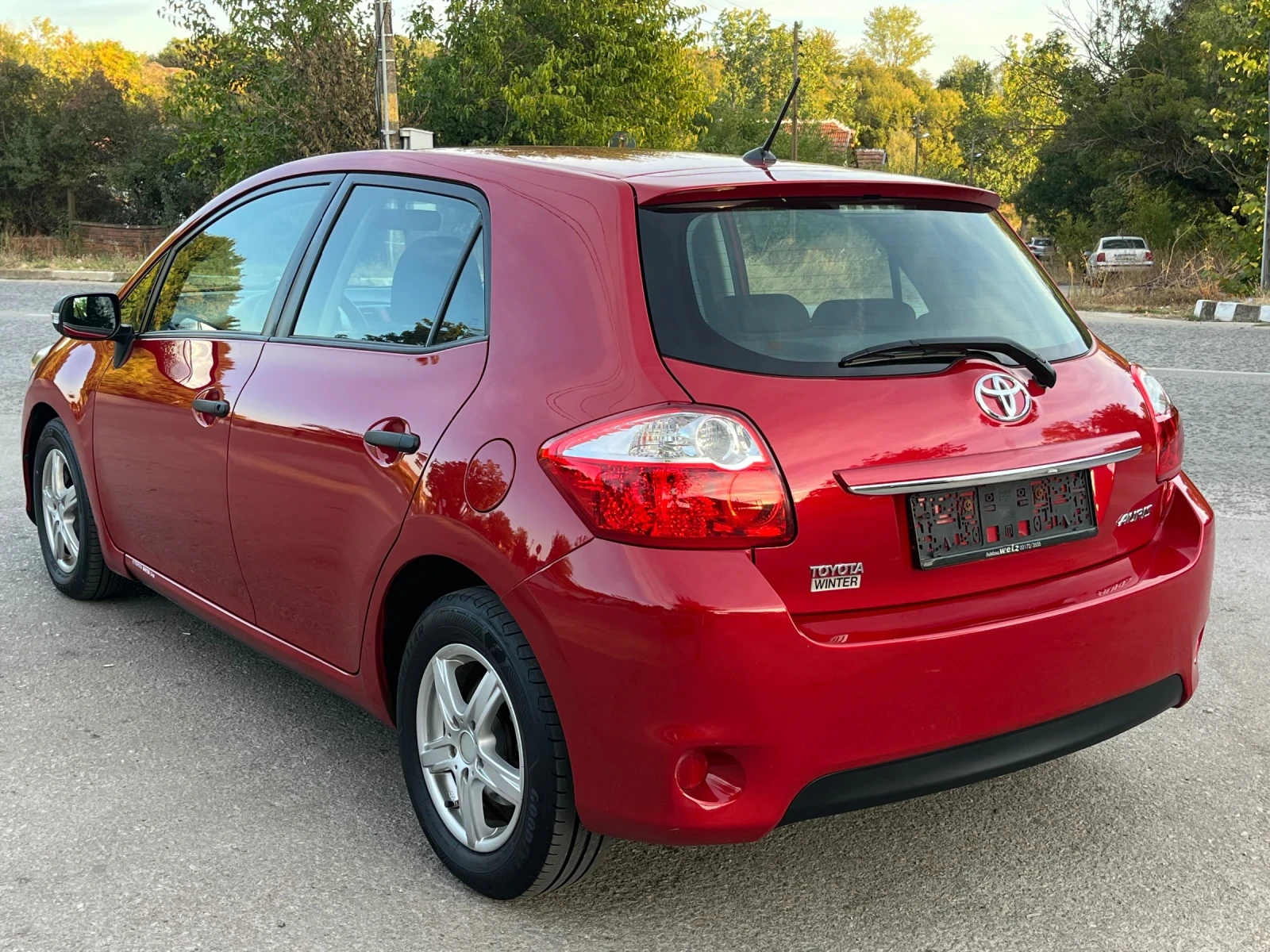 Toyota Auris 1.4 D4D, снимка 6 - Автомобили и джипове - 56364933