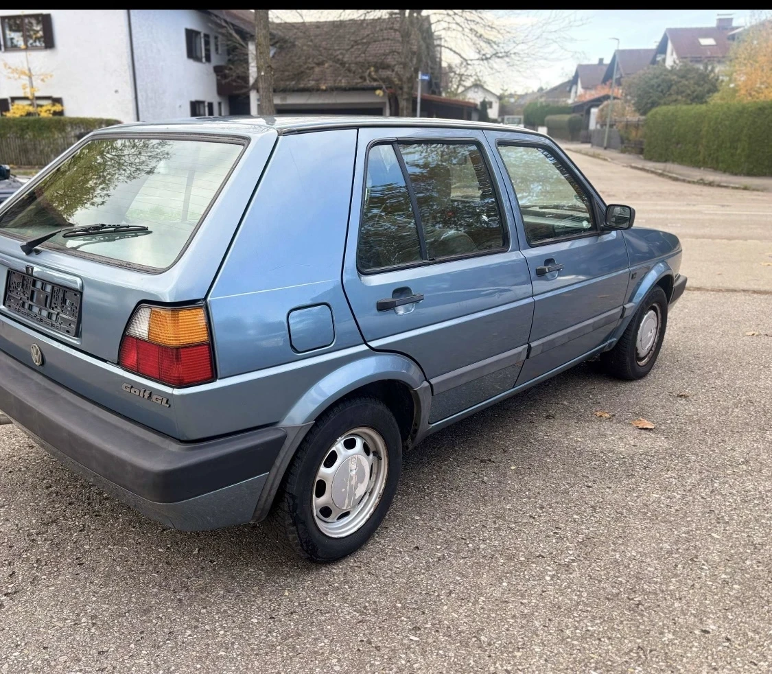 VW Golf 1.6i, снимка 4 - Автомобили и джипове - 56532525