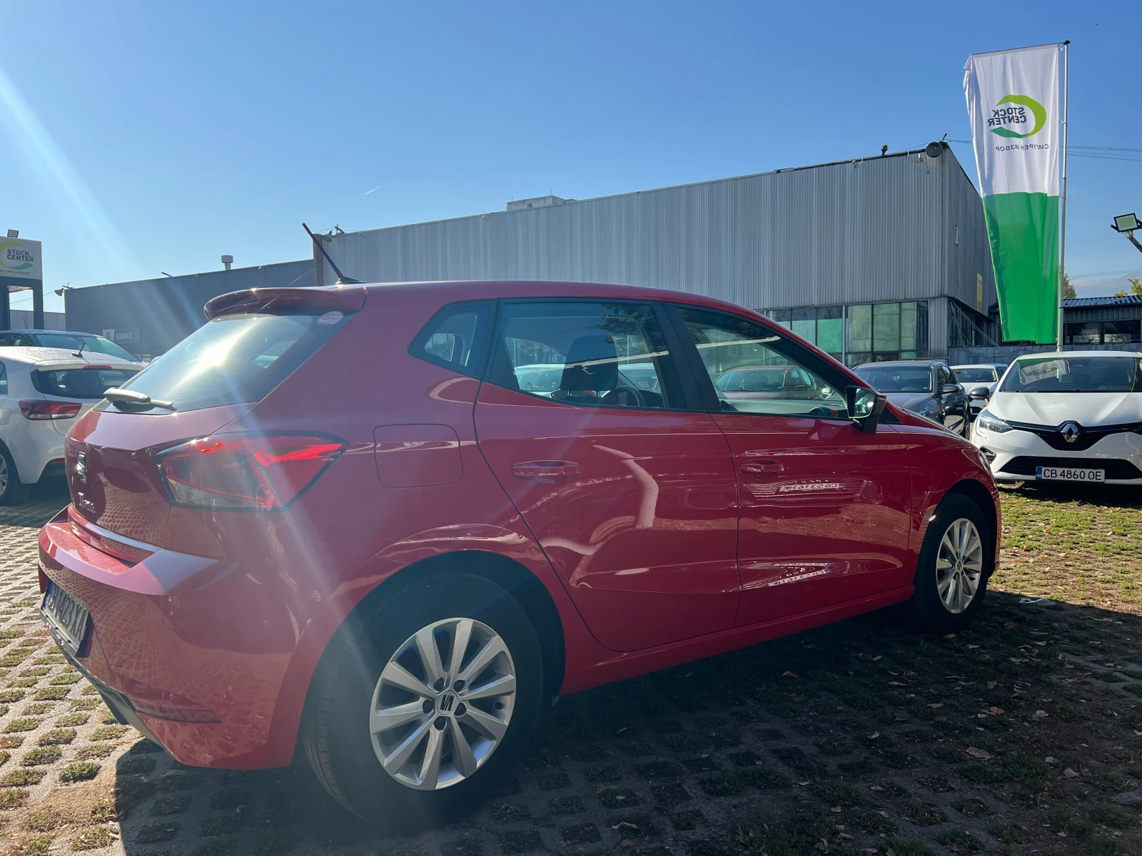 Seat Ibiza TSI 95 к.с., снимка 6 - Автомобили и джипове - 56592405