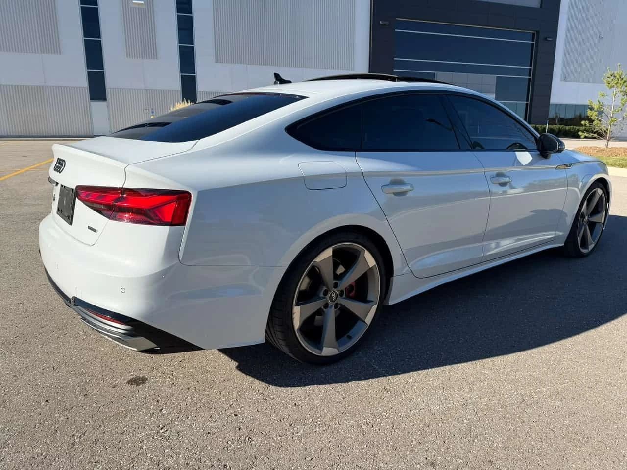Audi A5 Technik 45 TFSI quattro  CARFAX, снимка 12 - Автомобили и джипове - 56623531