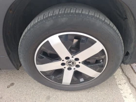 Mercedes-Benz GLB 220d, снимка 12