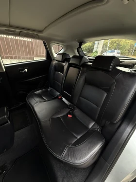 Обява за продажба на Nissan Qashqai 2.0i 141HP 4x4 / AVTOMAT / PANORAMA / FULL KEYLES ~9 999 лв. - изображение 11 | Auto.bg Обява за продажба на Nissan Qashqai 2.0i 141HP 4x4 / AVTOMAT / PANORAMA / FULL KEYLES ~9 999 лв. - изображение 11
