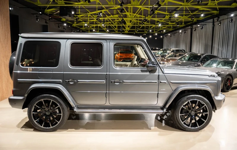 Mercedes-Benz G 400 d STRONGER THAN TIME Edition, снимка 5 - Автомобили и джипове - 47354439