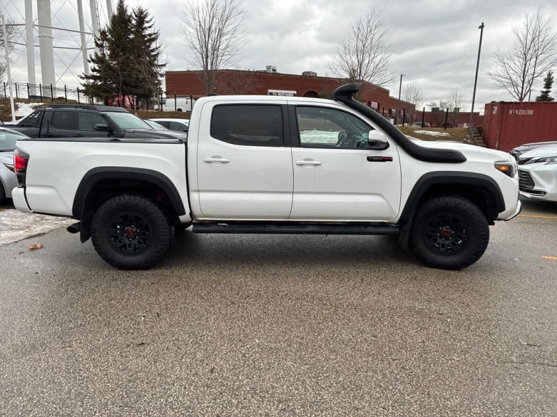 Toyota Tacoma * TRD * CARFAX * БЕЗ ПЪРВОНАЧАЛНА ВНОСКА, снимка 3 - Автомобили и джипове - 53089605