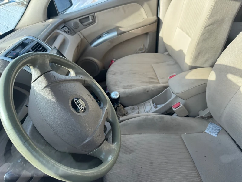 Kia Sportage 2.0 DIZEL Проблем Гарнитура на главата, снимка 6 - Автомобили и джипове - 53139885