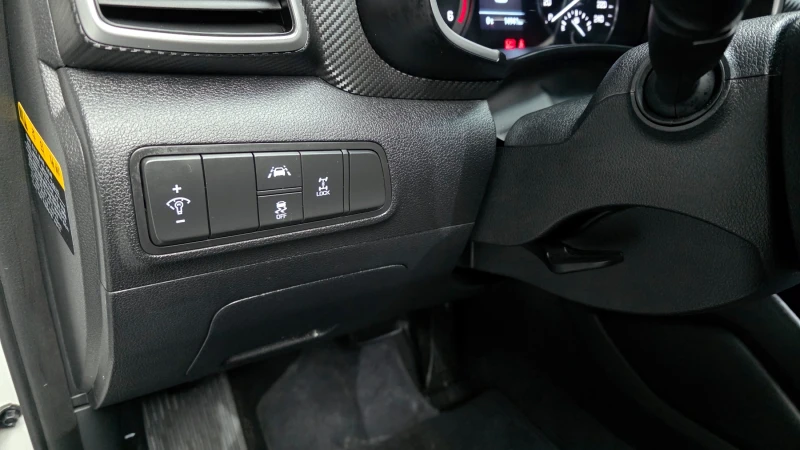 Hyundai Tucson 2.0CRDI/4x4/FACE/15000 KM, снимка 13 - Автомобили и джипове - 53431401