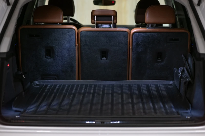 Audi Q7 Prestige, снимка 7 - Автомобили и джипове - 53488518