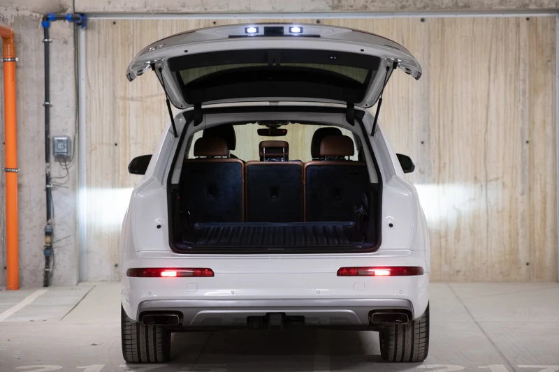 Audi Q7 Prestige, снимка 3 - Автомобили и джипове - 53488518