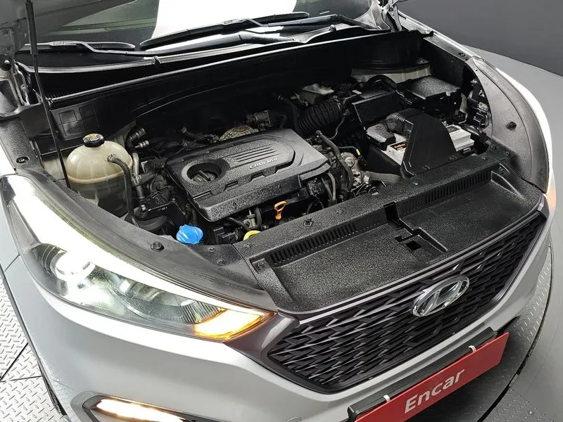 Hyundai Tucson DIESEL 1.7 2WD MODERN FEVER, снимка 6 - Автомобили и джипове - 55263636