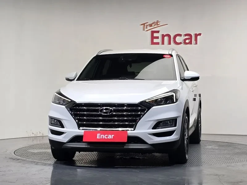 Hyundai Tucson 2.0 2WD PREMIUM, снимка 3 - Автомобили и джипове - 56293129