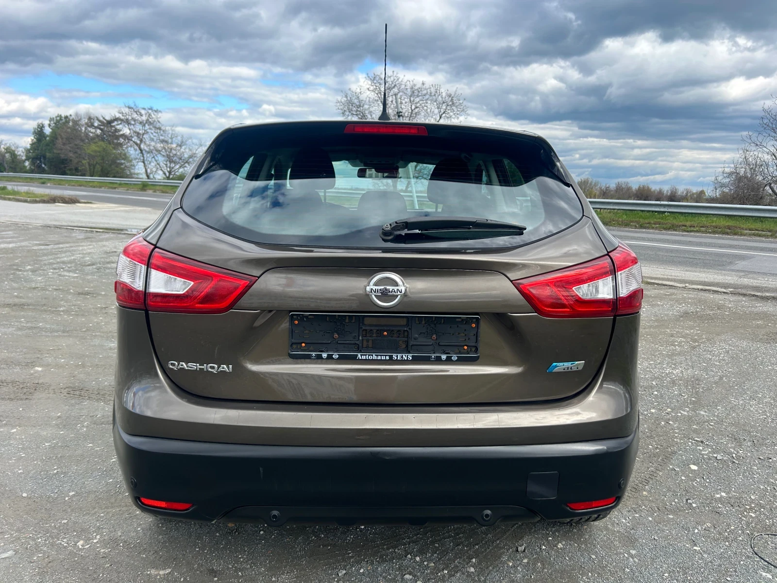 Nissan Qashqai 1.6 DCI / АВТОМАТИК / ДИСТРОНИК / КАМЕРА / НАВИ  - изображение 5