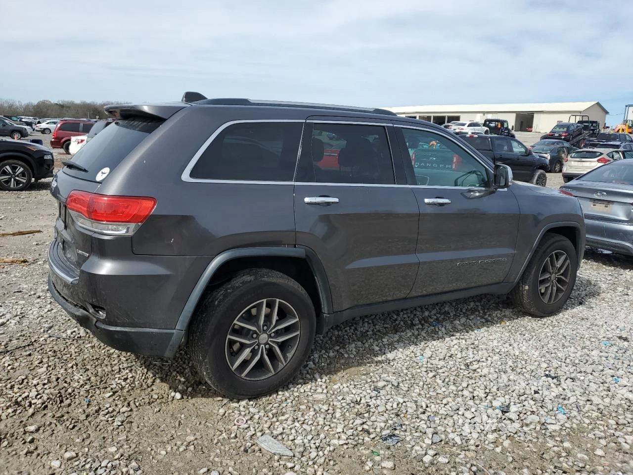 Jeep Grand cherokee Limited 3.6L 4X4/Минимална щета отзад. - изображение 4