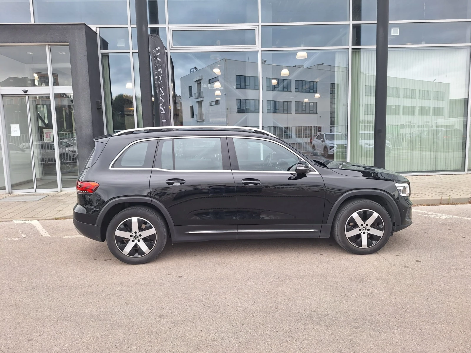 Mercedes-Benz GLB 220d - изображение 5