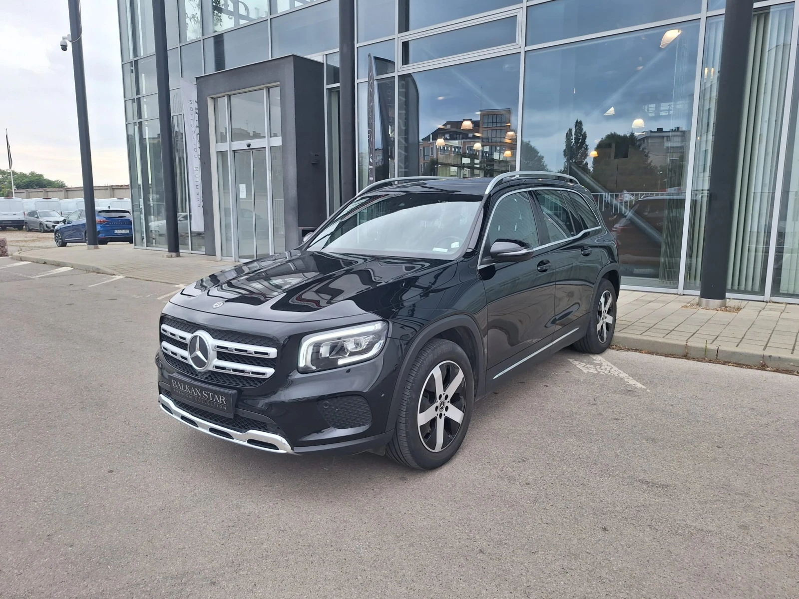 Mercedes-Benz GLB 220d - изображение 2