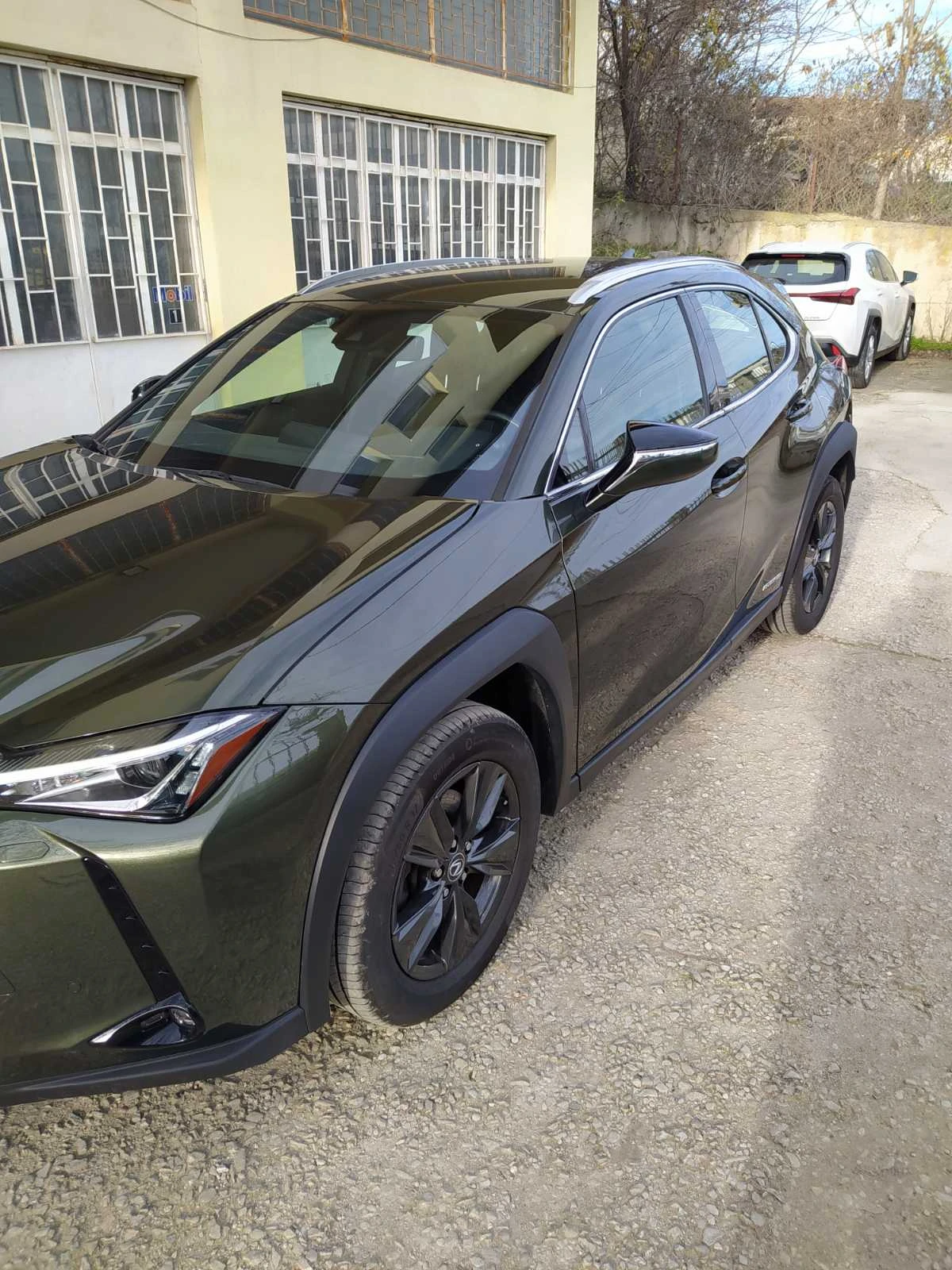 Lexus UX 250h 250HIBRID - изображение 2