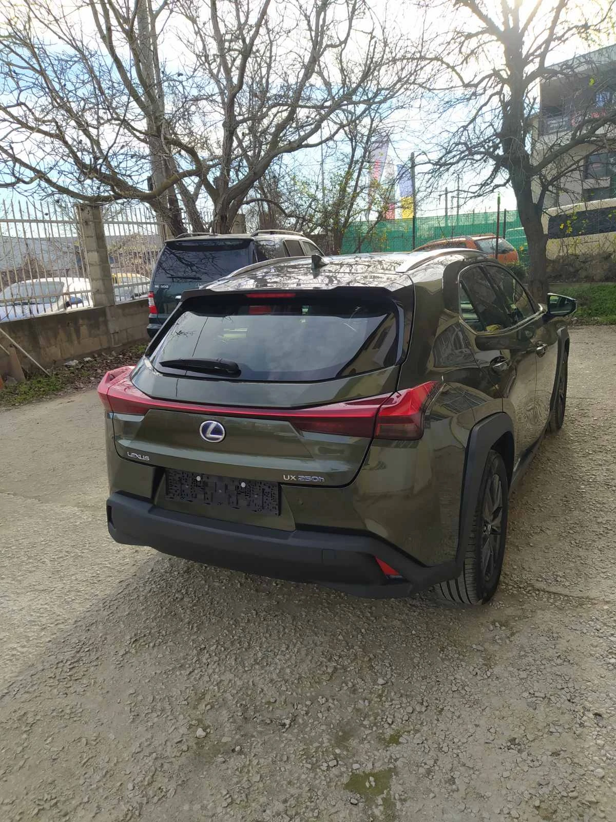 Lexus UX 250h 250HIBRID - изображение 4