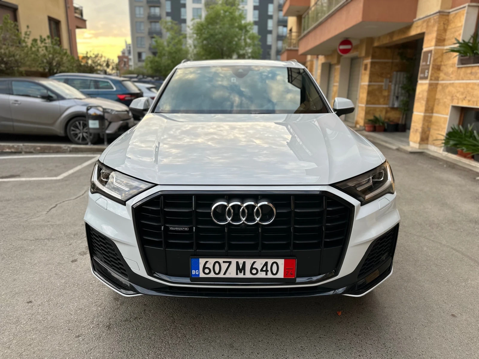 Audi Q7 55TFSI S-line Black Optic - изображение 3