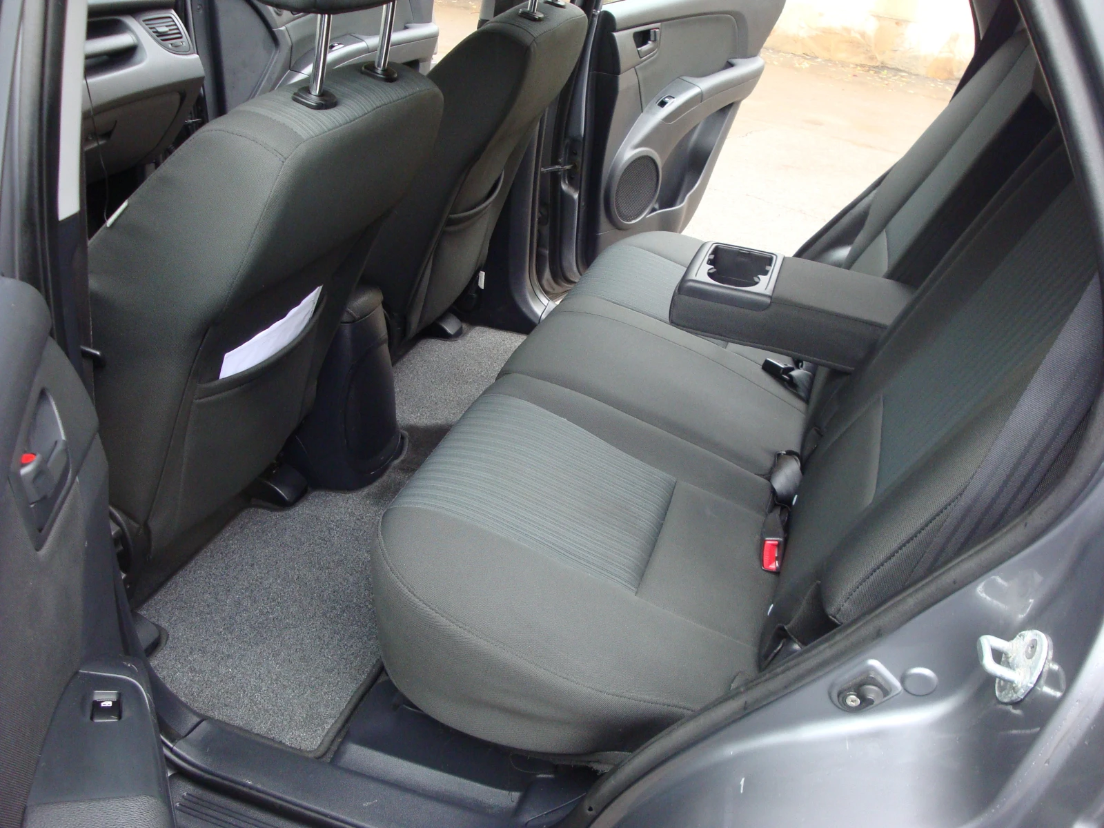 Kia Sportage 2.0ГАЗ-БЕНЗИН - изображение 9