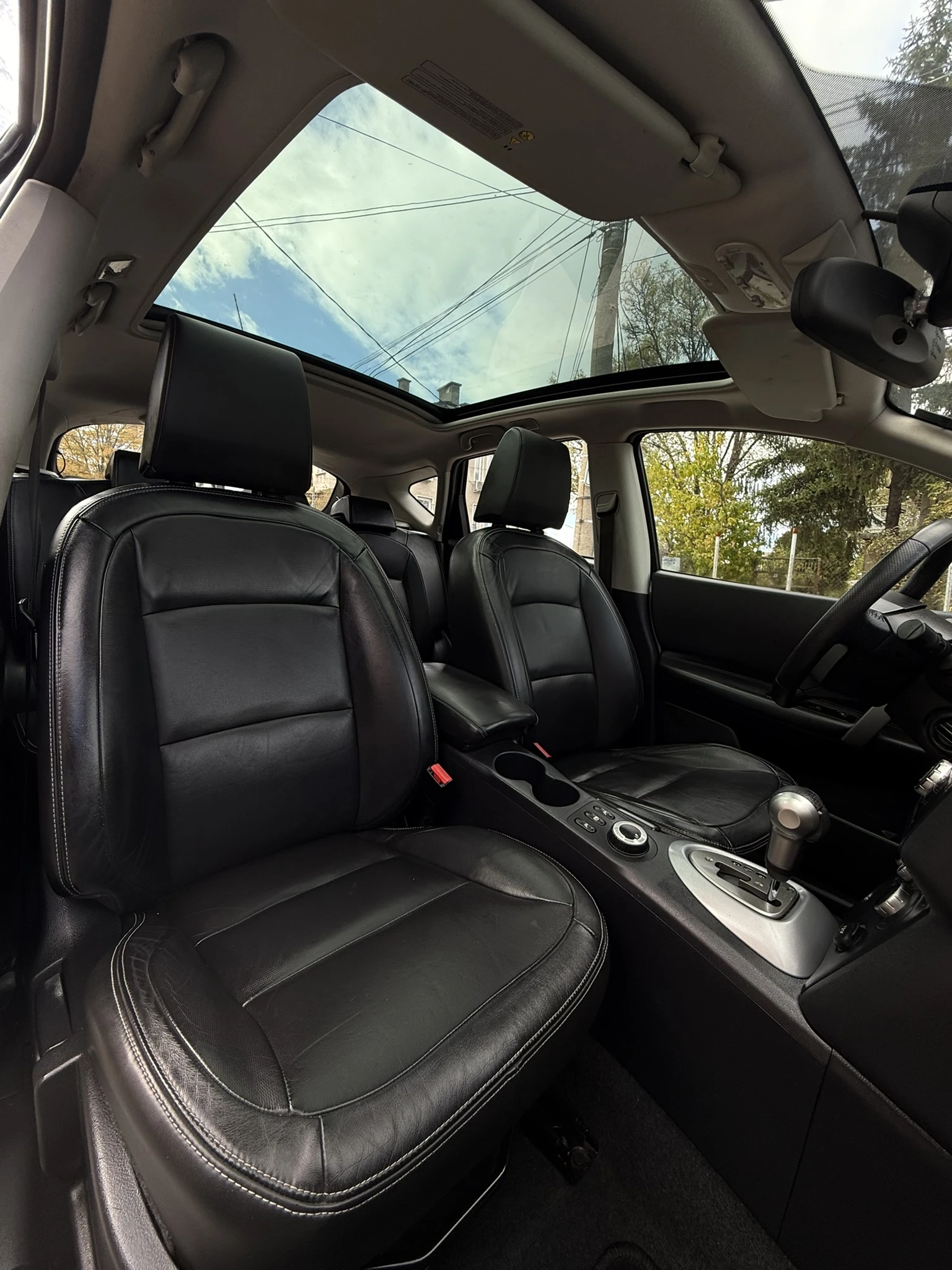 Nissan Qashqai 2.0i 141HP 4x4 / AVTOMAT / PANORAMA / FULL KEYLES | Mobile.bg — изображение 11