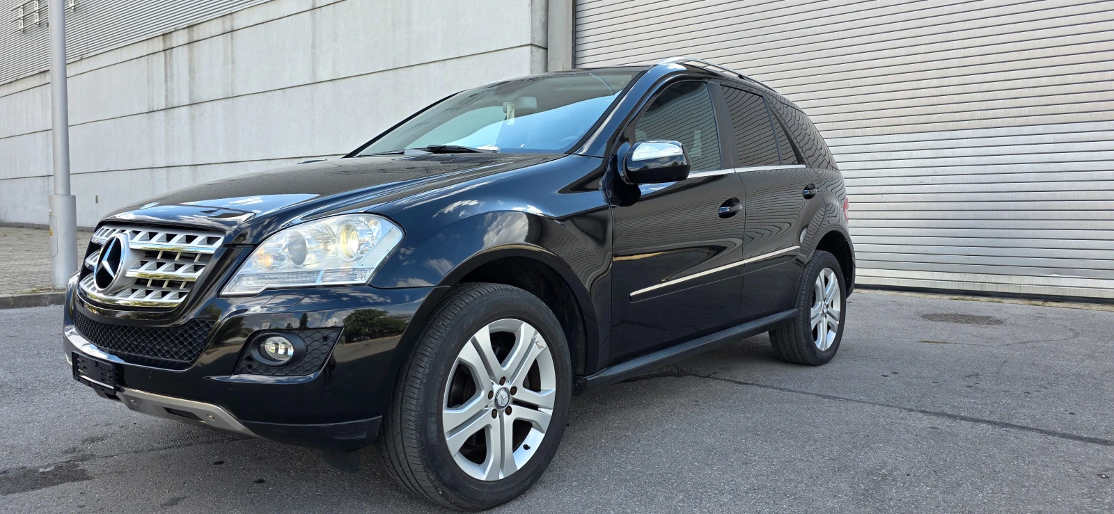 Mercedes-Benz ML 320 * FACELIFT* * SPORT* * AIRMATIC* * ШВЕЙЦАРИЯ* , снимка 8 - Автомобили и джипове - 56191806