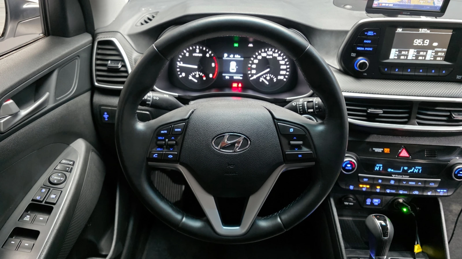 Hyundai Tucson 2.0CRDI/4x4/FACE/15000 KM - изображение 10